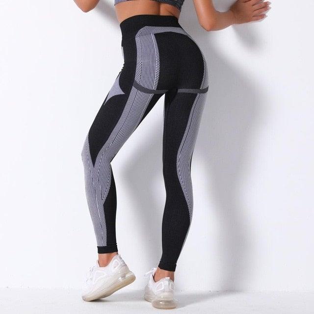 MENACE LEGGINGS - pink kangaroo yoga