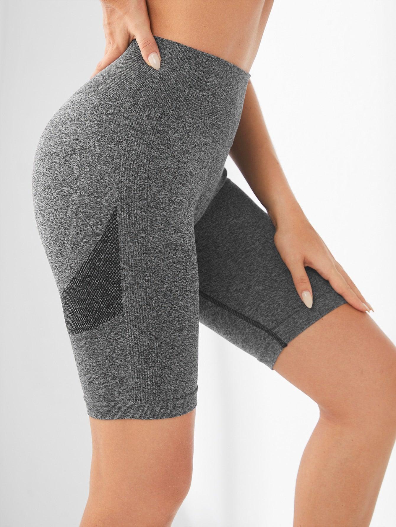 SEAMLESS BIKER SHORTS - pink kangaroo yoga