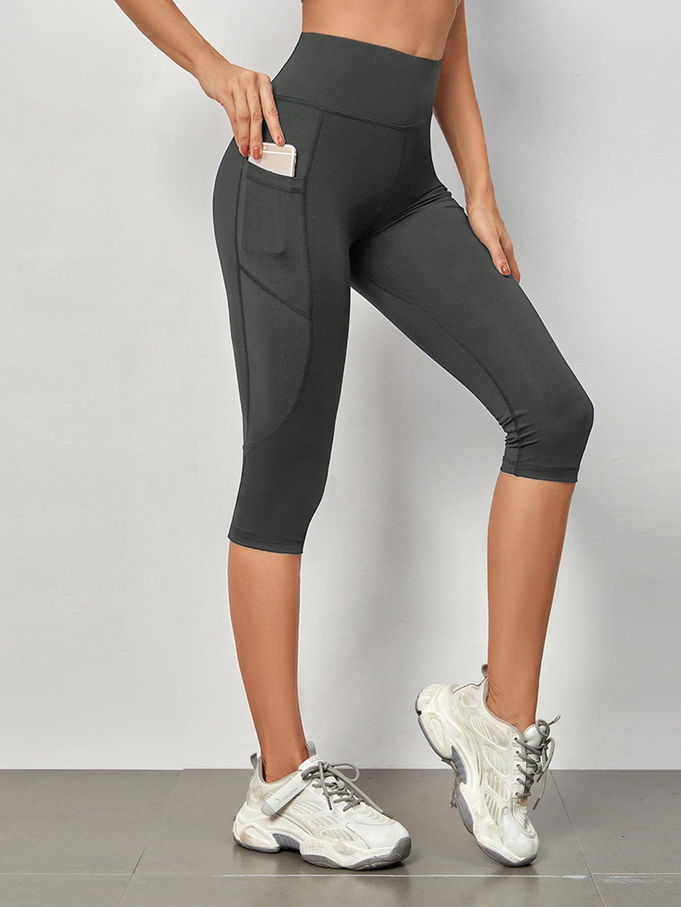 SOLID CAPRI SPORTS LEGGINGS - pink kangaroo yoga