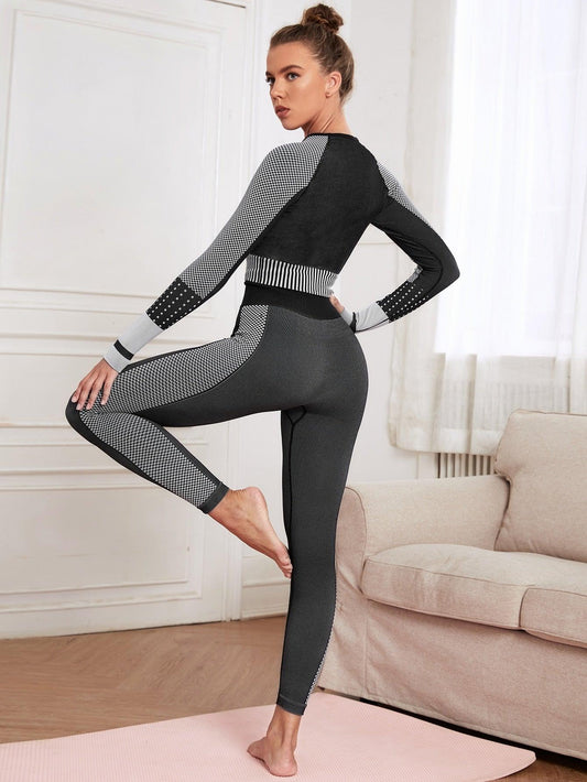 COLORBLOCK STRIPED YOGA SET - pink kangaroo yoga