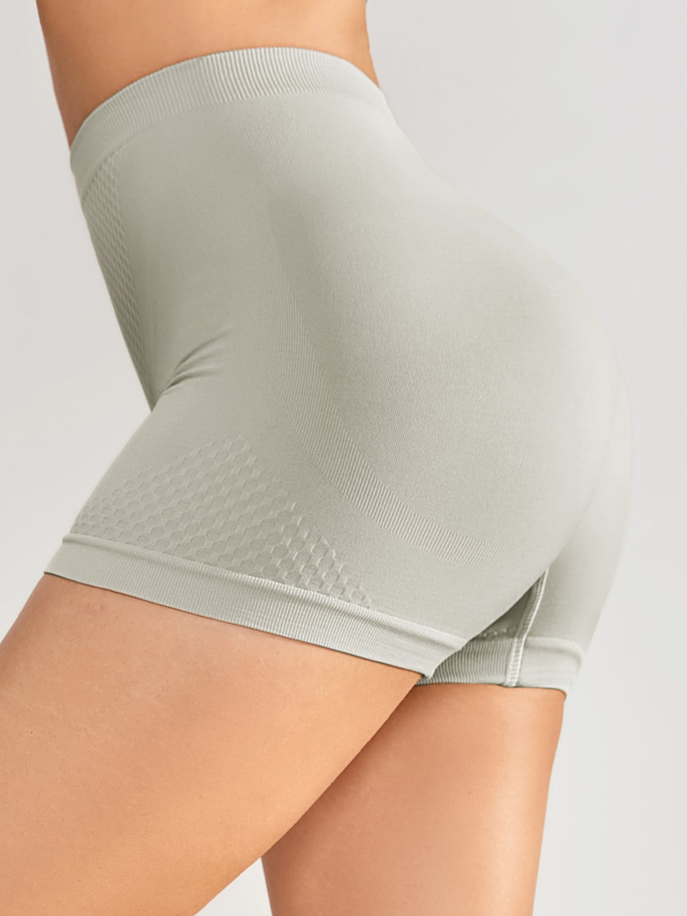 BREATHABLE SPORTS SHORTS - pink kangaroo yoga