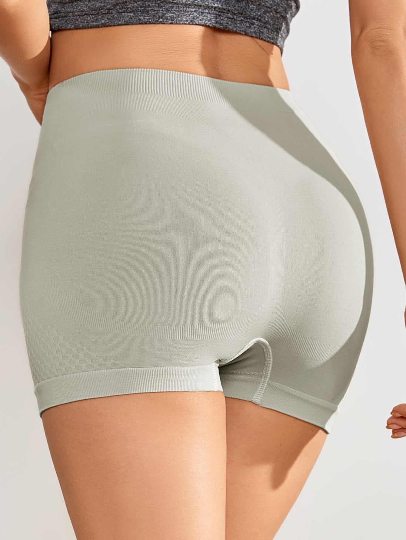 BREATHABLE SPORTS SHORTS - pink kangaroo yoga