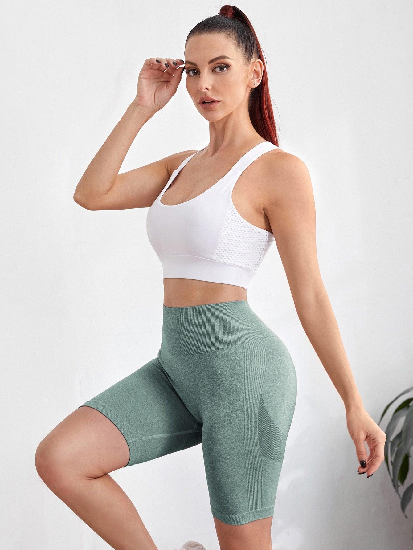 SEAMLESS BIKER SHORTS - pink kangaroo yoga
